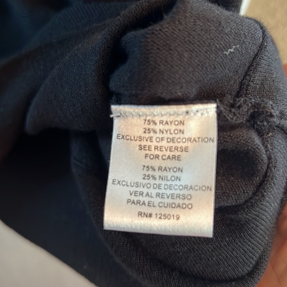 Joseph A lightweight sweater knit embellished shoulder: rosettes & sequins XL - Picture 14 of 17